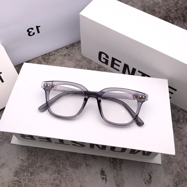 Kính chữ V dáng vuông cắt cận theo yêu cầu | BigBuy360 - bigbuy360.vn