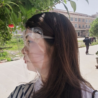 Kính bảo hộ an toàn chống bụi tiện lợi