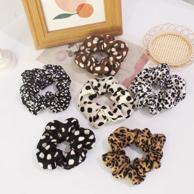 Dây Buộc Tóc Lalila Scrunchies Vải Nhung Hoạ Tiết Đốm Bò Sữa Thanh Lịch Dễ Thương DC19