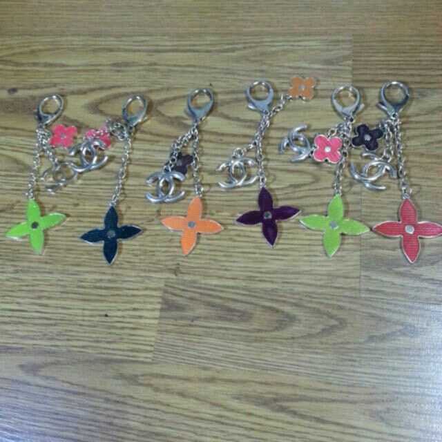 Phụ kiện LV (ảnh thật)