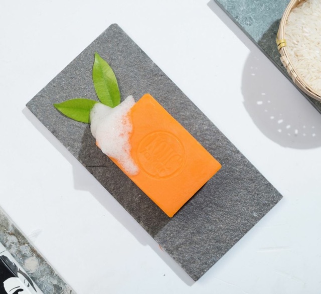 [135gr HÀNG CHÍNH HÃNG] Xà bông tắm trắng, đánh bay mụn lưng Kojiesan | BigBuy360 - bigbuy360.vn