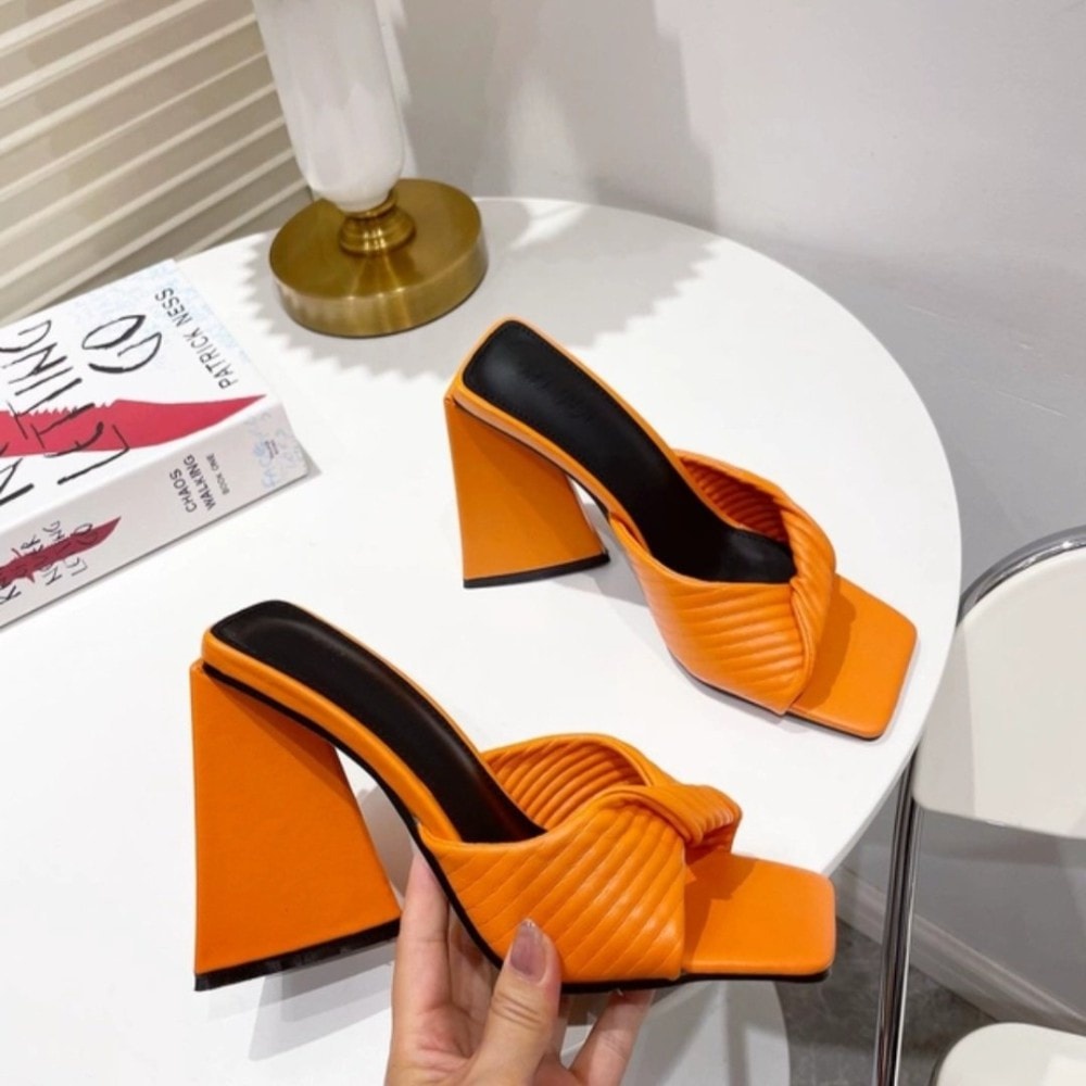 SALE XẢ HÀNG - GUỐC BẢN XÉO 01