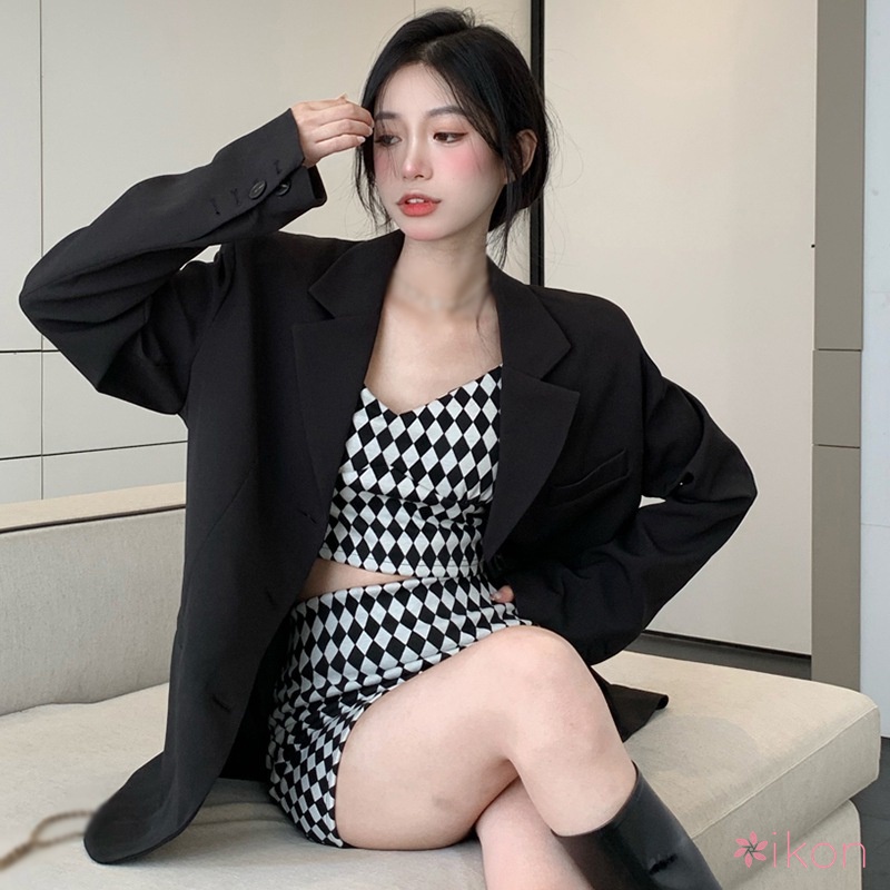 Set Áo Hai Dây Họa Tiết Sọc Caro Và Chân Váy Mini Lưng Cao Xẻ Tà Phong Cách Quyến Rũ