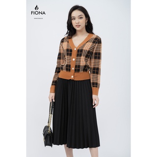 Áo khoác len nữ FIONA cổ tim cài cúc áo cardigan ngắn họa tiết kẻ 2 màu phong cách Hàn Quốc F851424
