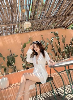 ÁO SƠ MI LỆCH VẠT 2 MÀU BE / TRẮNG