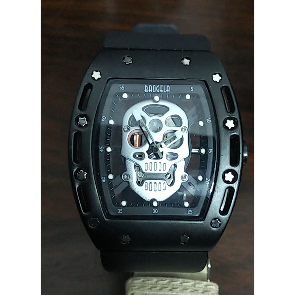 Đồng hồ si nam nữ Nhật 2hand bao mới đẹp độc lạ nhiều mẫu+màu sắc (casio, valentino, v.v) chạy pin (máy quazt) | BigBuy360 - bigbuy360.vn