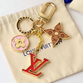 Lv móc khóa cỏ bốn lá thời trang dành cho nữ