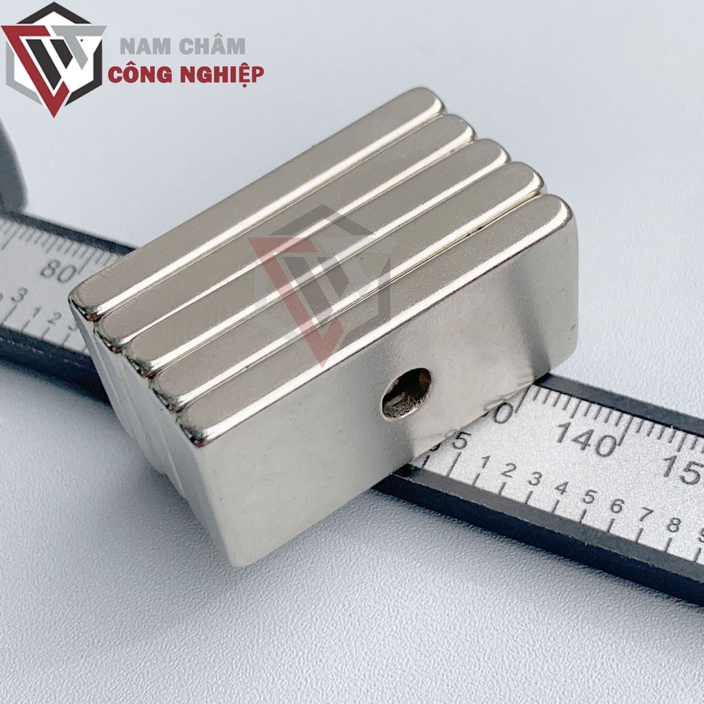Nam châm chữ nhật 40x20x5mm 1 lỗ bắt vít từ tính