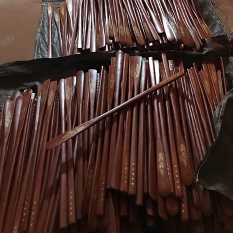 Đón gót hỗ trợ đi giày cho mọi tư thế gỗ Hương nguyên khối Cho giày Nam & Nữ - Size L: 70 Cm