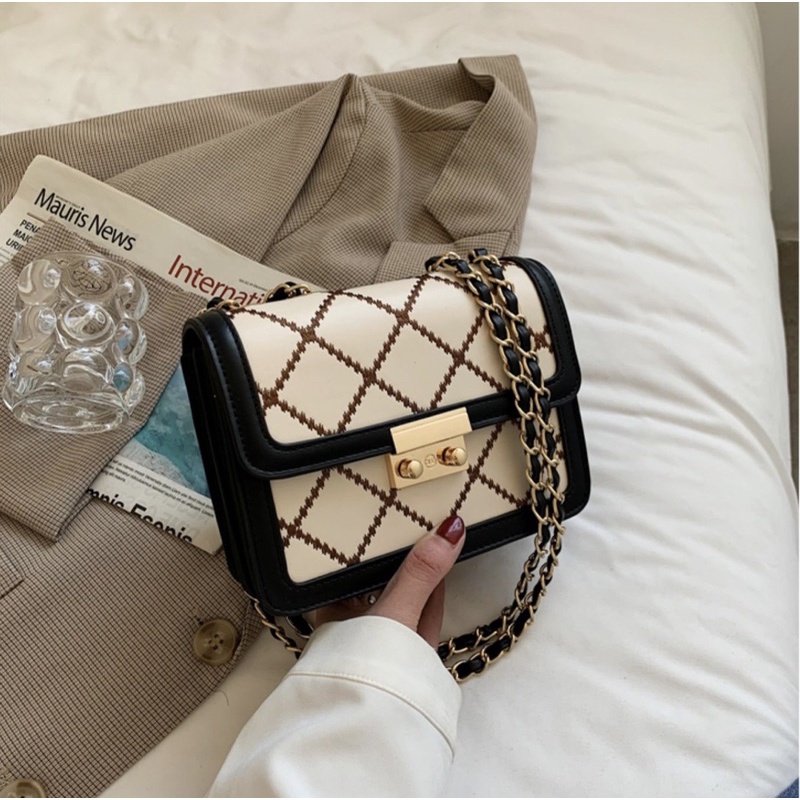 Túi Xách Nữ Túi Đeo Chéo Khoá Miu Da Dầy Trần Trám 3 Ngăn Siêu Đẹp