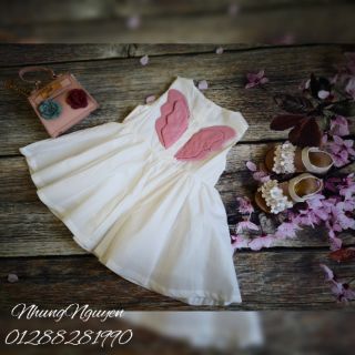Váy trắng cánh thiên thần