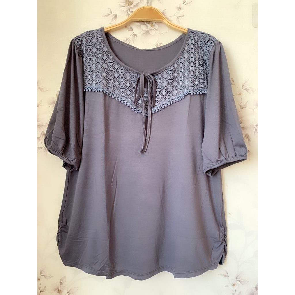 Áo trung niên ren ngang vai - TL22 (Freesize dưới 68kg)