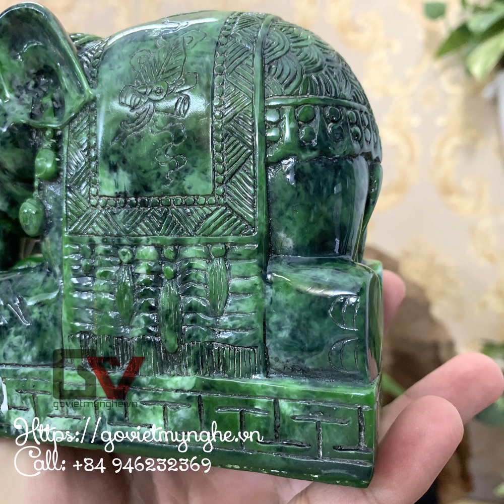 Tượng voi đá phong thủy trang trí nhà cửa dáng voi quỳ phục để bảo vệ Gia chủ - Dài 12cm - Xanh Lục Bích