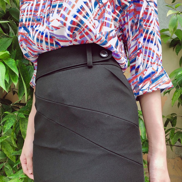 Chân váy công sở vải tuyết mưa màu đen | BigBuy360 - bigbuy360.vn