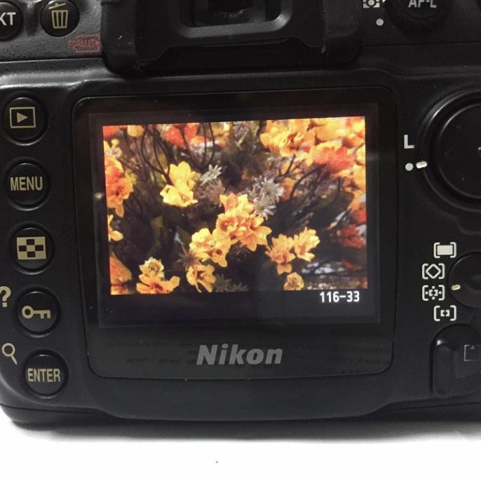 Máy ảnh Nikon D200 kèm lens khá đẹp