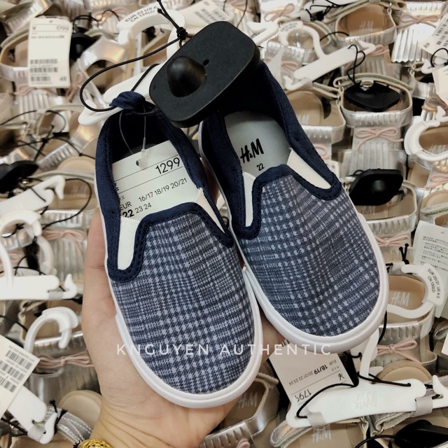 Giày HM sz 18/19 chuẩn auth