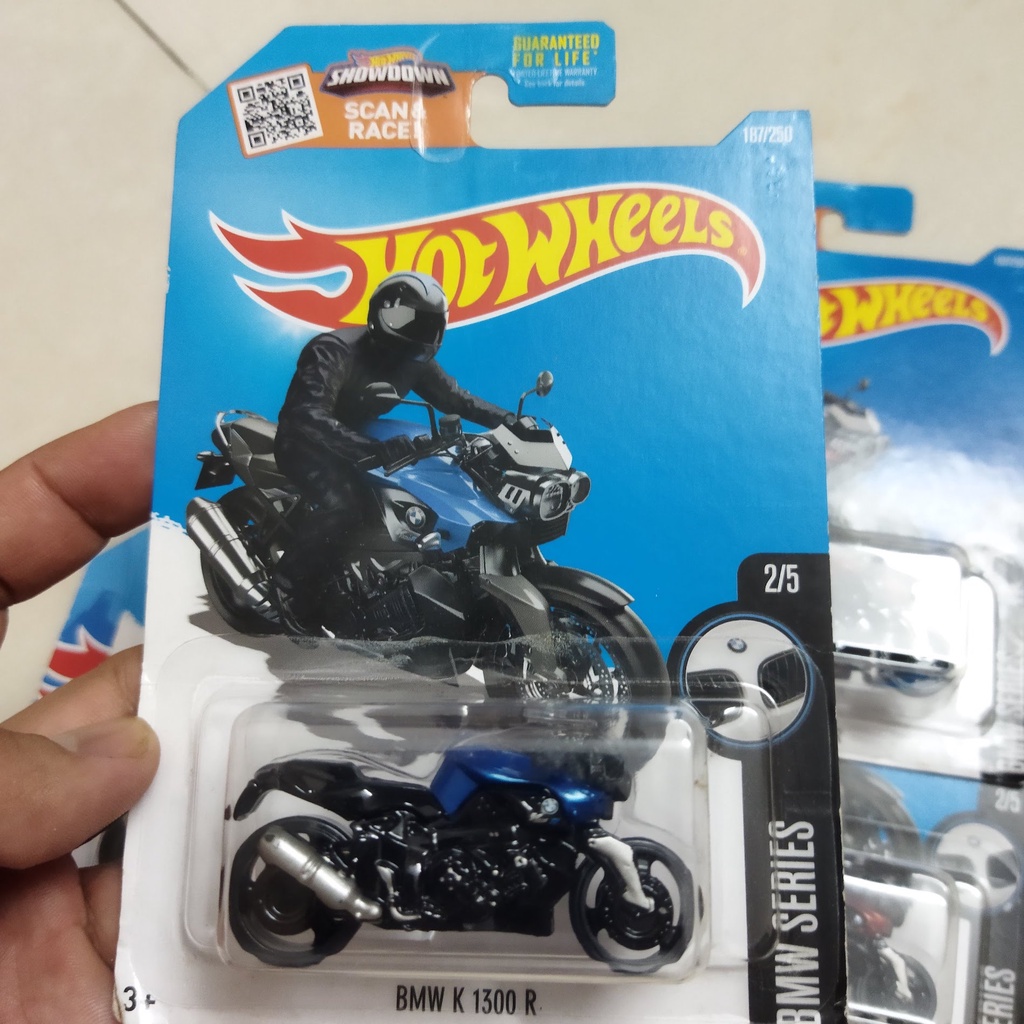 Xe Mô Hình Chính Hãng HotWheels - BMW K 1300 R (moto)