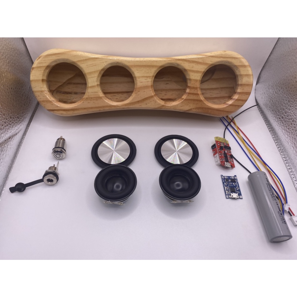 Combo Chế Loa Bluetooth Mini 10W Bass Mạnh Nghe Hay Tốt Trong Tầm Giá