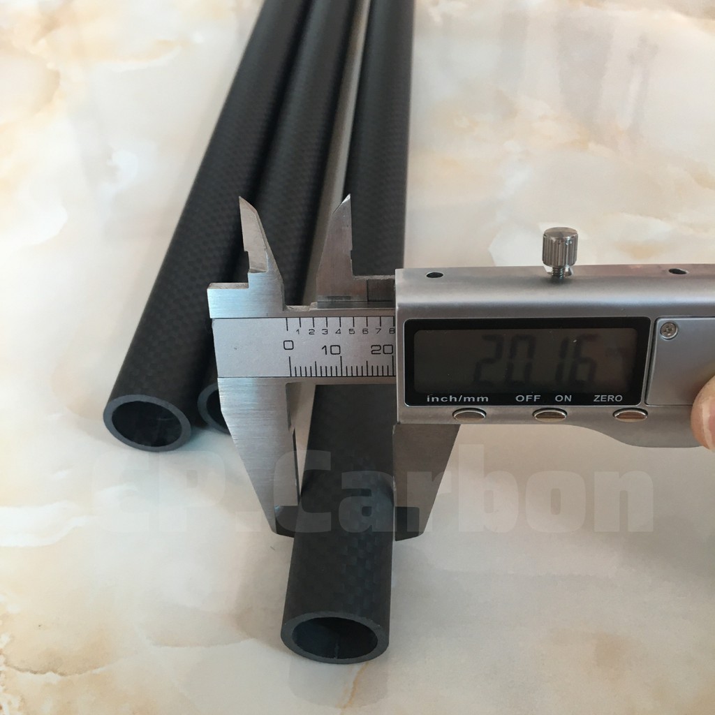 Ống Carbon 3K rỗng dài 1 mét đường kính ngoài 20mm, đường kính trong 16mm