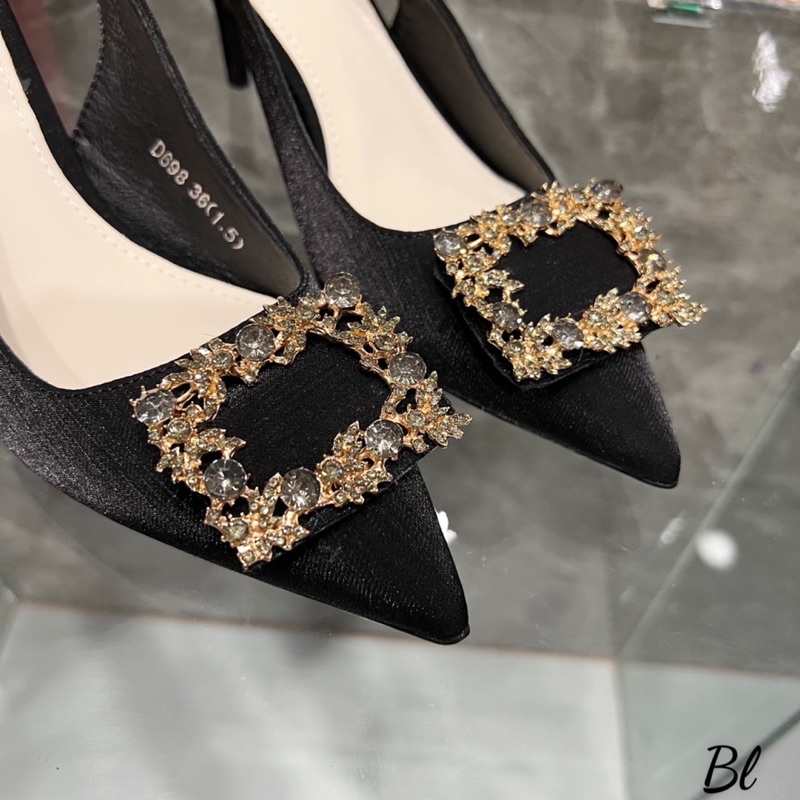 Sandal Mũi Nhọn 2 Màu Trắng Đen Full Size 35-39