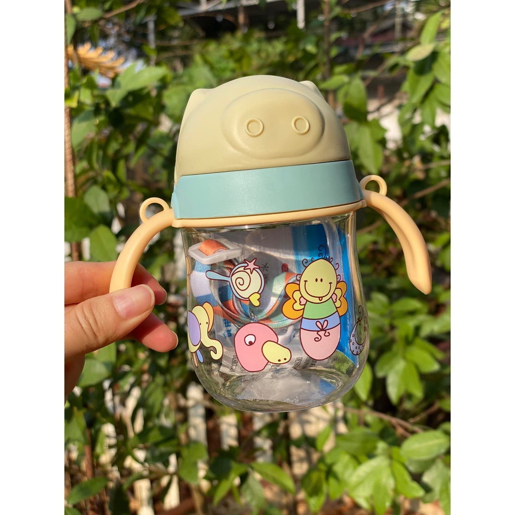 Bình Tập Hút/ Bình Nước Chống Sặc Hình Heo Dễ Thương Cho Bé, Dung Tích 250ml Kèm Dây Đeo Siêu Cute