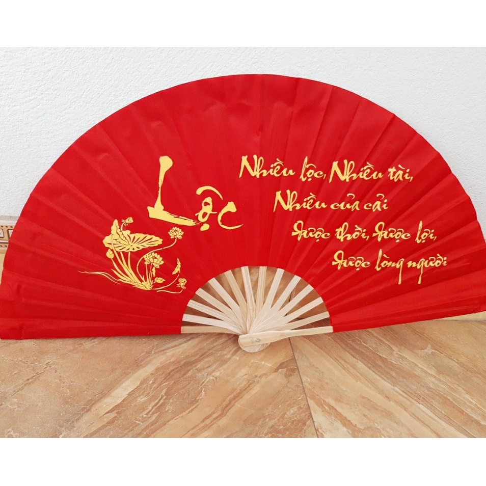 Quạt vải cầm tay nan tre phong thủy vẽ tranh và thư pháp nhiều màu