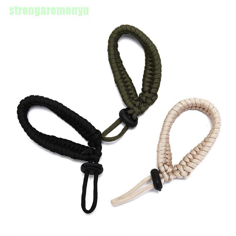 Vòng Tay Sinh Tồn Bằng Dây Dù Có Khóa Kim Loại