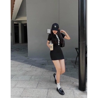 đầm polo viền cổ trắng