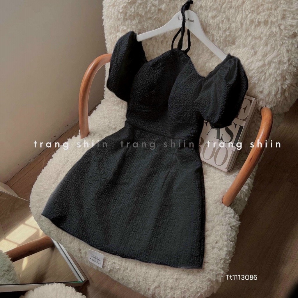 Đầm tiểu thư tay phồng Tibu, Váy Nữ hở vai phối cổ yếm dễ thương hai màu đen trắng thích hợp dự tiệc đi chơi