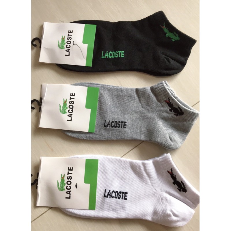 Tất nam ngắn cổ thể thao, chất cotton thấm hút mồ hôi. By SUMO Underwear.