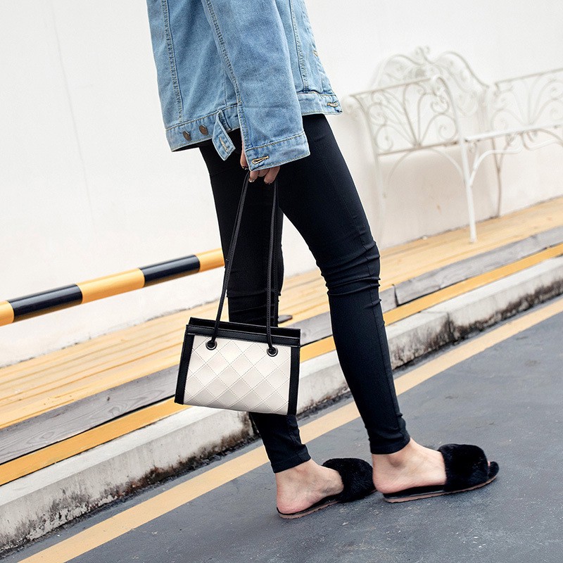 Túi xách dây xích đeo vai phong cách Hàn Quốc