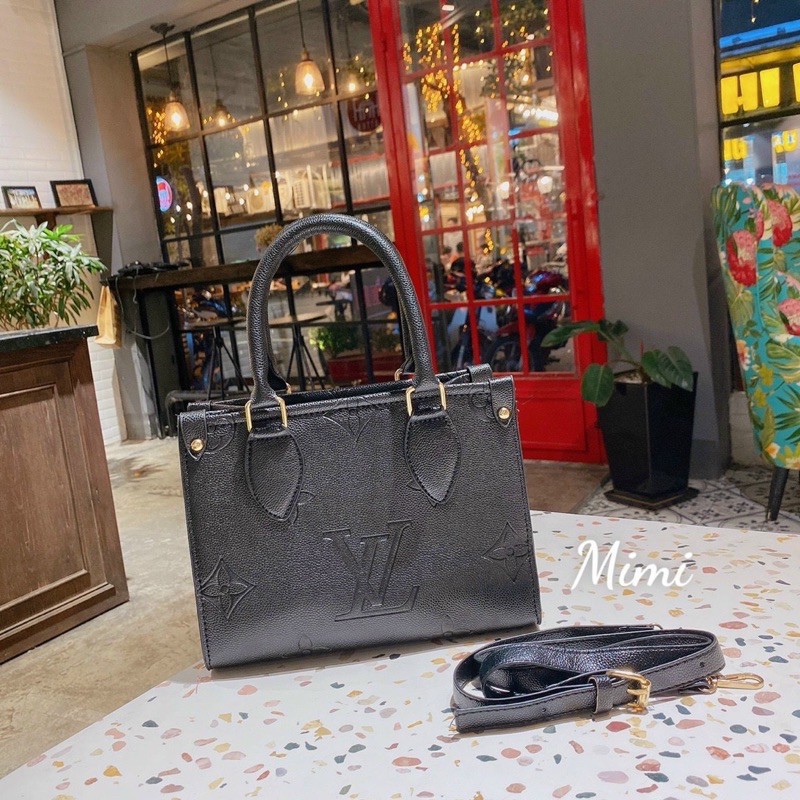 Túi vuông LV hoạ tiết vân in size 22-23💕