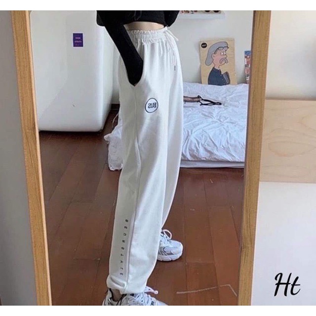 Quần bom Bus 3 màu 🆘 3 màu: đen, trắng , xám Chất liệu: da cá Form thụng có chốt chân dáng thể thao