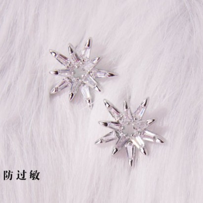 Khuyên sao đính đá mạ bạc 925