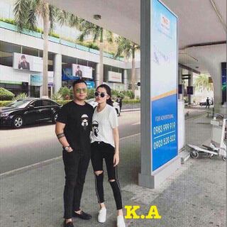 Quần kaki rách gối và không rách