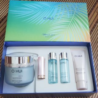 Kem dưỡng da Ohui Miracle Aqua 100ml