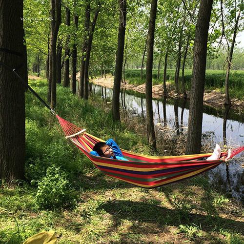 Dây Thừng Nylon Đa Năng Kèm Khóa Gài Tiện Dụng Khi Đi Cắm Trại