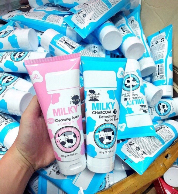 Sữa rửa mặt bò Gluta Milky Thái Lan