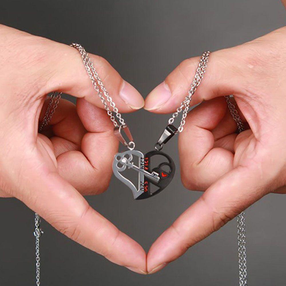 Vòng cổ Mặt In Chữ I Love You Thời Trang