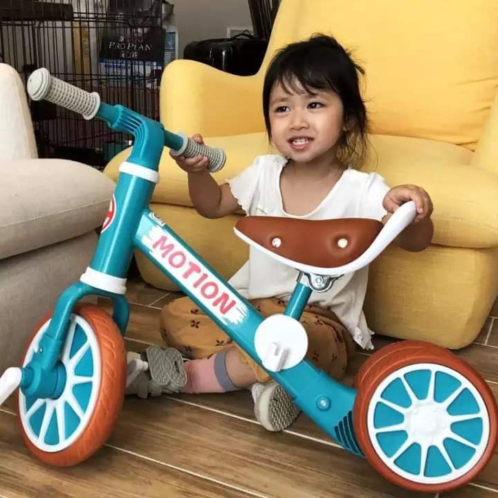 Xe thăng bằng kiêm xe đạp 3 bánh cho bé