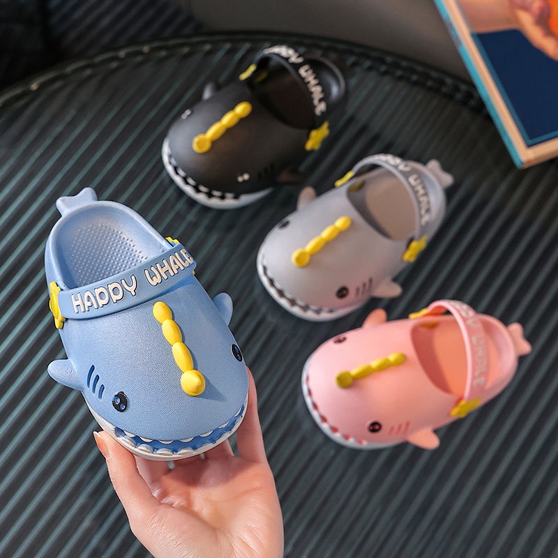 Dép Đi Trong Nhà Tắm Chống Trượt Hình Cá Mập Dễ Thương Cho Bé Pine217