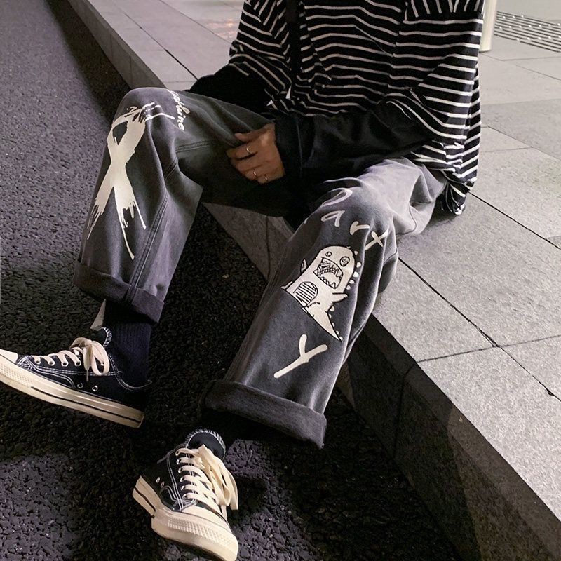 Quần Jean Ống Rộng Họa Tiết Hoạt Hình Graffiti Phong Cách Hip Hop Cá Tính Cho Nam