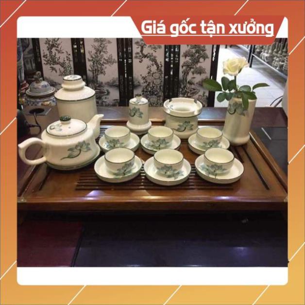 Ấm chén hoa sen xanh kẻ chỉ Bát Tràng