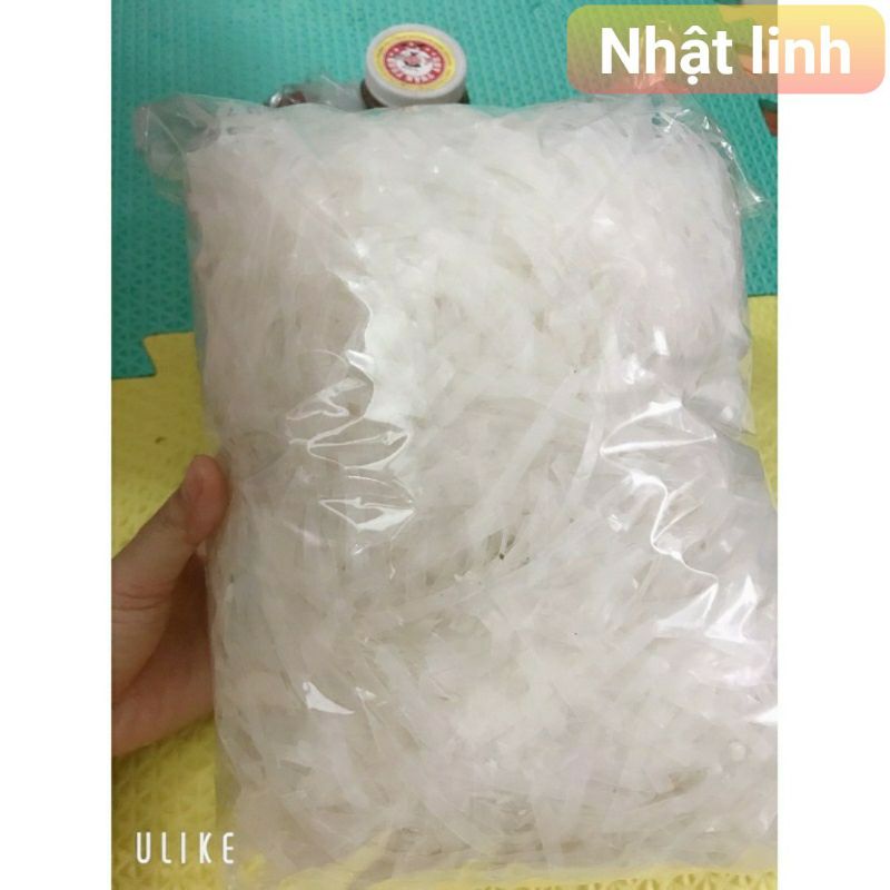 Bánh tráng trắng dùng để làm bánh tráng trộn