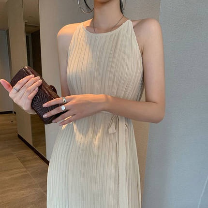 Đầm maxi trắng dập ly đi biển đi chơi đi du lịch Váy suông trắng dáng dài xếp ly