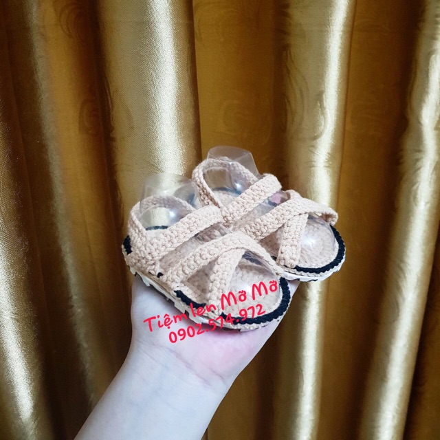 Giày sandal cho bé từ 6-9 tháng - Hàng móc len thủ công