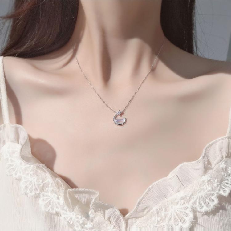 vòng cổ Mặt Trăng Khuyết Đính Đá Phát Sáng Toàn Bộ