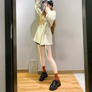 Giày bốt đế dày phong cách Hàn Quốc