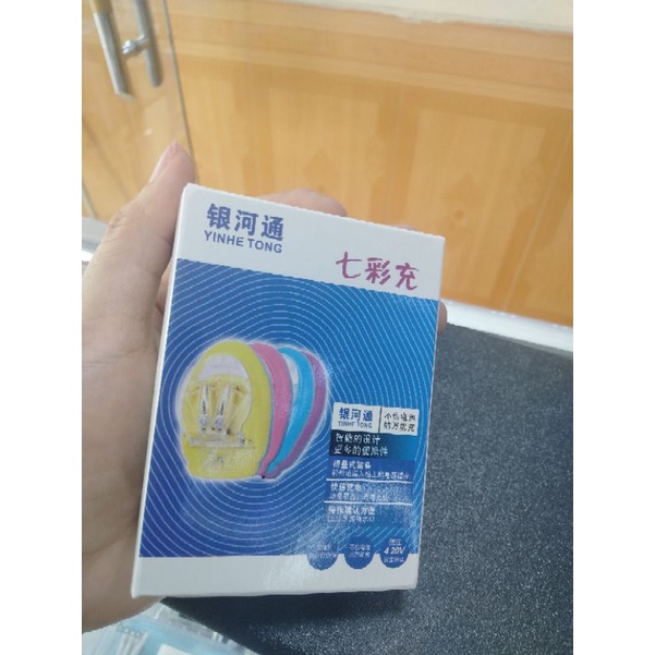 Sạc Đa Năng  kẹp PIN cho dòng điện thoại tháo rời Nokia,samsung...v.v.v