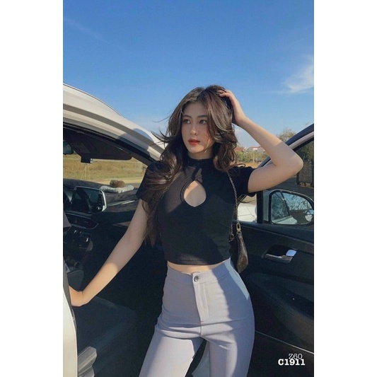ÁO CROPTOP KHOÉT NGỰC
